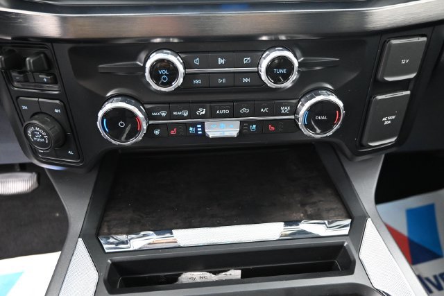 Used 2024 Ford F350 Lariat w/ Lariat Ultimate Package AWD/4WD image 23