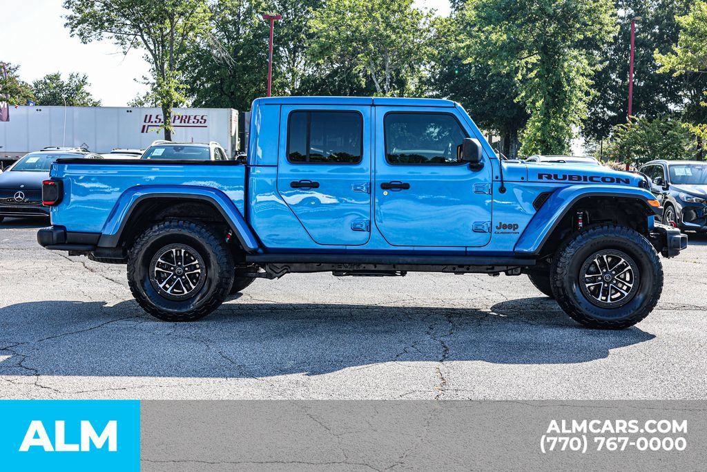 Used 2021 Jeep Gladiator Rubicon w/ Dual Top Group AWD/4WD image 9