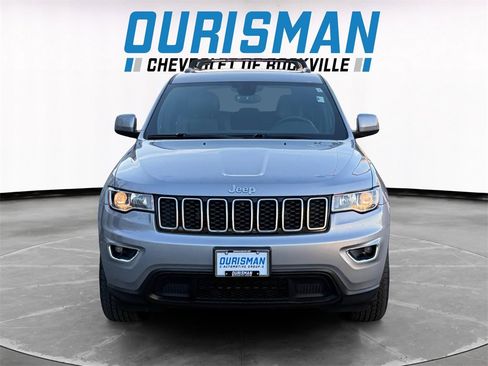 Used 2019 Jeep Grand Cherokee Laredo w/ Laredo X Package image 8