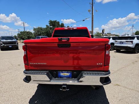 Used 2023 Chevrolet Silverado 2500 LTZ AWD/4WD image 7