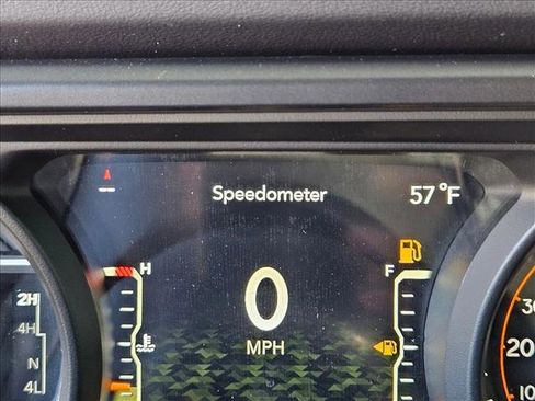New 2026 Jeep Wrangler Unlimited Sahara AWD/4WD image 11