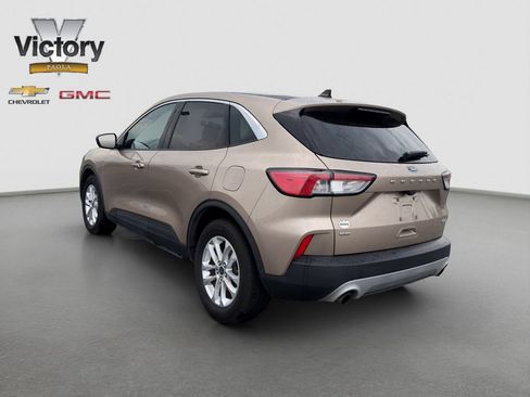 Used 2020 Ford Escape SE FWD image 4