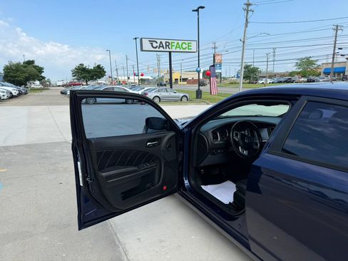 Used 2013 Dodge Charger R/T AWD/4WD image 17