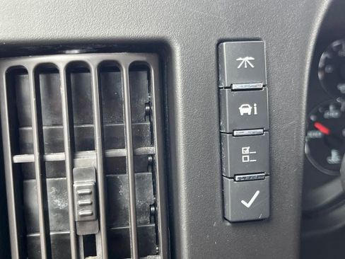 Used 2021 Chevrolet Express 2500 Extended w/ Driver Convenience Package image 27