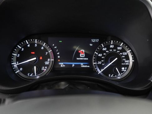 Used 2021 Toyota Highlander XLE AWD/4WD image 29