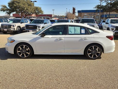 Used 2025 Honda Civic Sport Touring image 2