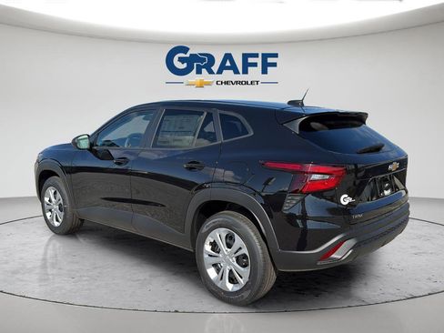 New 2026 Chevrolet Trax LS FWD image 4