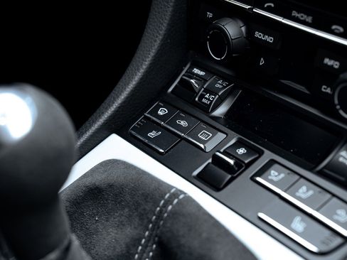 Used 2016 Porsche Cayman GT4 image 46