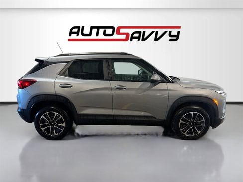 Used 2024 Chevrolet TrailBlazer LT w/ Convenience Package image 8