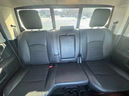 Used 2018 RAM 2500 Big Horn w/ Sport Appearance Group image 23