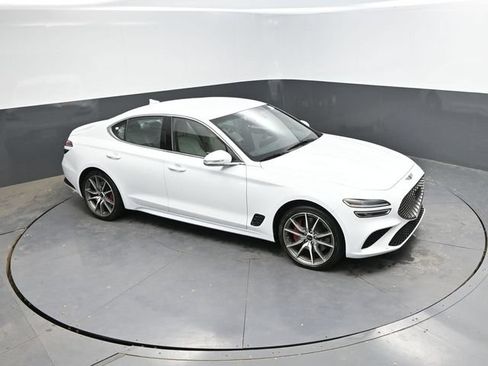 Used 2025 Genesis G70 2.5T AWD/4WD image 36