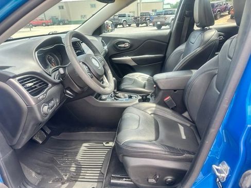 Used 2022 Jeep Cherokee Limited w/ Elite Package AWD/4WD image 23