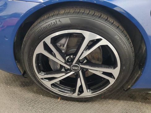 Used 2022 Audi e-tron GT Prestige image 21