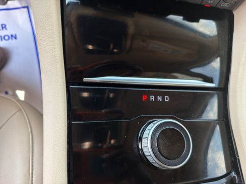 Used 2022 Jeep Grand Cherokee L Limited RWD image 15