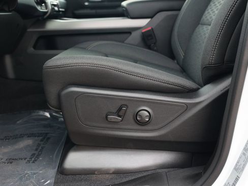 New 2026 RAM 1500 4x4 Crew Cab image 16