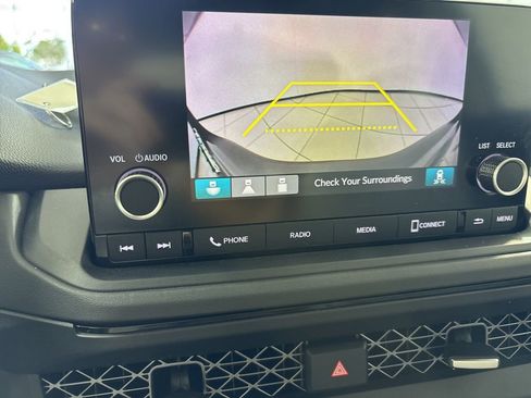 Used 2023 Honda Accord EX image 24