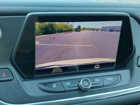 Used 2021 Chevrolet Blazer LT FWD image 34