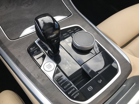 Used 2020 BMW X5 xDrive40i w/ Premium Package image 26