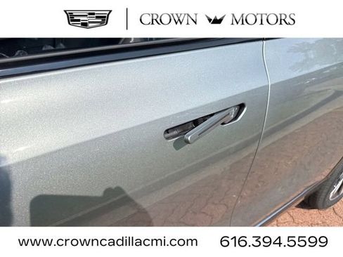 New 2026 Cadillac Vistiq Sport image 8