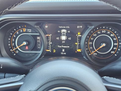 New 2026 Jeep Gladiator Mojave image 10