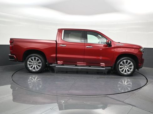 Used 2020 Chevrolet Silverado 1500 High Country w/ Technology Package AWD/4WD image 7