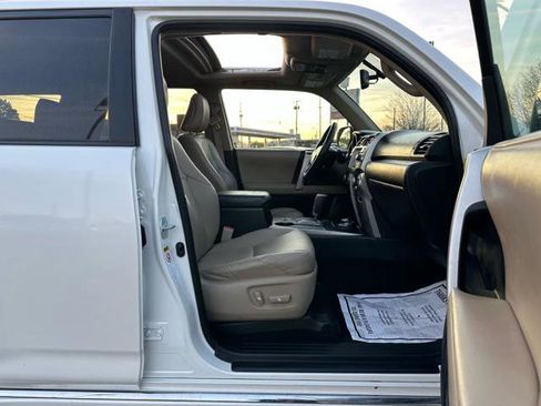 Used 2011 Toyota 4Runner Limited image 18