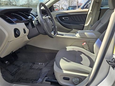 Used 2010 Ford Taurus SEL image 11