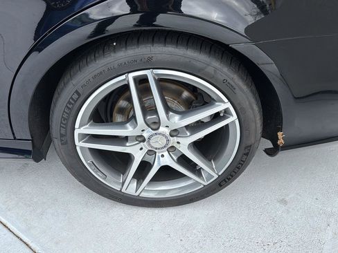 Used 2016 Mercedes-Benz E 400 E 400 image 34