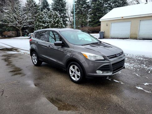 Used 2014 Ford Escape SE image 1