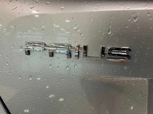 Used 2017 Toyota Prius Two FWD image 22