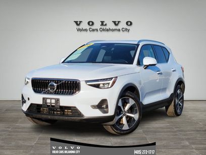 Certified 2025 Volvo XC40 B5 Plus