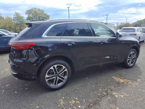 New 2025 Audi Q5 Premium image 8