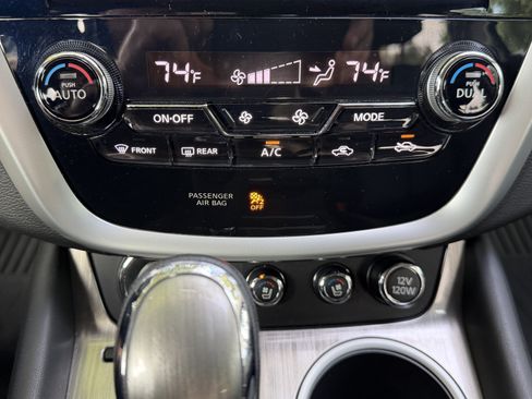 Used 2017 Nissan Murano Platinum w/ Platinum Technology Package FWD image 27