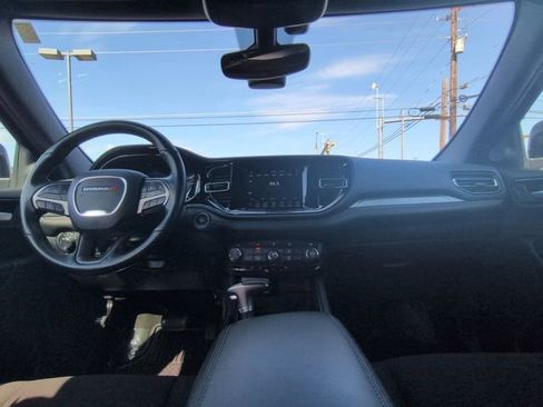Used 2024 Dodge Durango SXT image 2