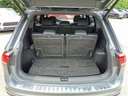 Used 2021 Volkswagen Tiguan SEL Premium R-Line w/ 3rd Row Seat Package AWD/4WD image 29
