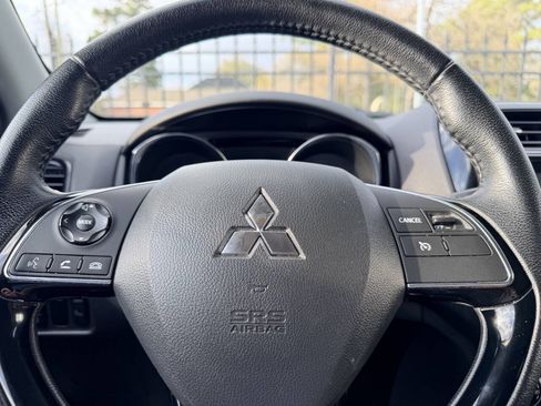 Used 2024 Mitsubishi Outlander Sport SE AWD/4WD image 38