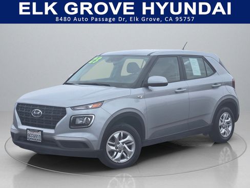 Certified 2023 Hyundai Venue SE image 1