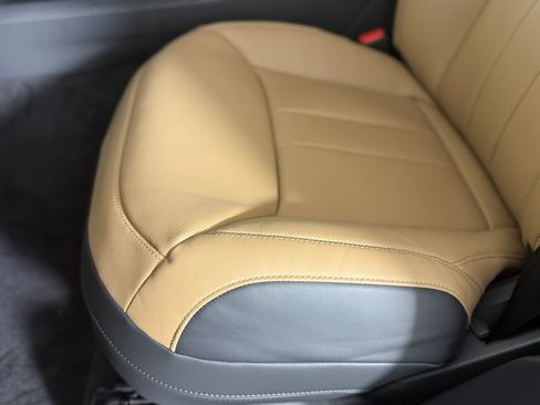 New 2026 Land Rover Range Rover Sport Dynamic SE image 13