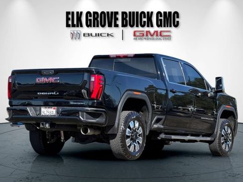 Used 2024 GMC Sierra 2500 Denali AWD/4WD image 4