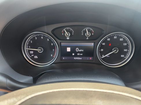 Used 2020 Buick Enclave Essence w/ Sound and Sites Package FWD image 29