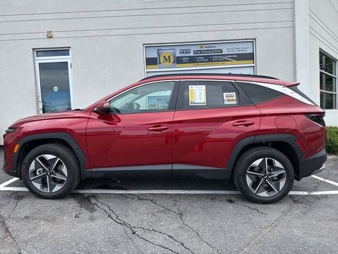 Used 2025 Hyundai Tucson SEL AWD/4WD image 2
