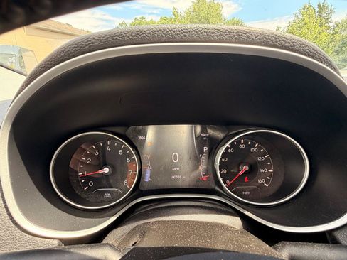 Used 2019 Jeep Compass Limited AWD/4WD image 28