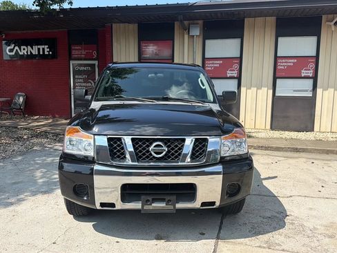 Used 2009 Nissan Titan SE RWD image 10