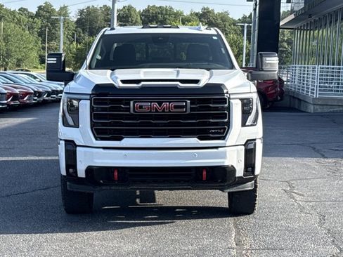 Used 2026 GMC Sierra 2500 AT4 w/ AT4 Premium Plus Package AWD/4WD image 2