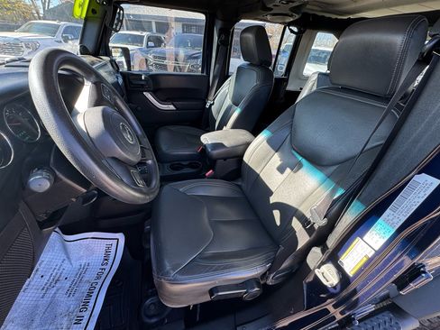Used 2013 Jeep Wrangler Unlimited Sport image 14
