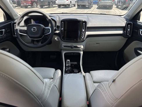 Used 2023 Volvo XC40 B5 Ultimate w/ Protection Package Premier AWD/4WD image 16