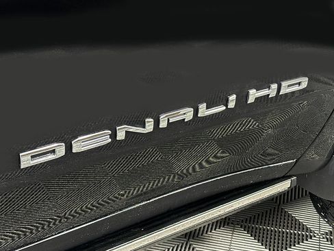 Used 2024 GMC Sierra 3500 Denali w/ Denali Reserve Package image 27