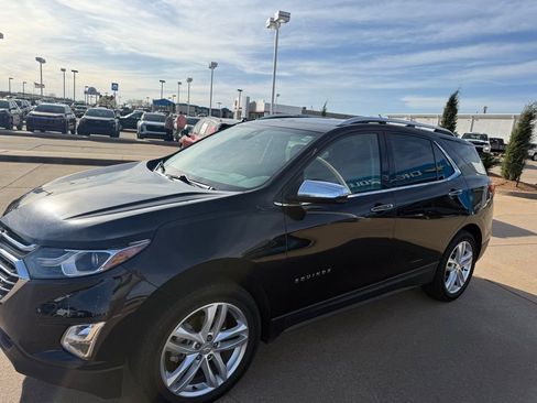 Used 2020 Chevrolet Equinox Premier FWD image 3