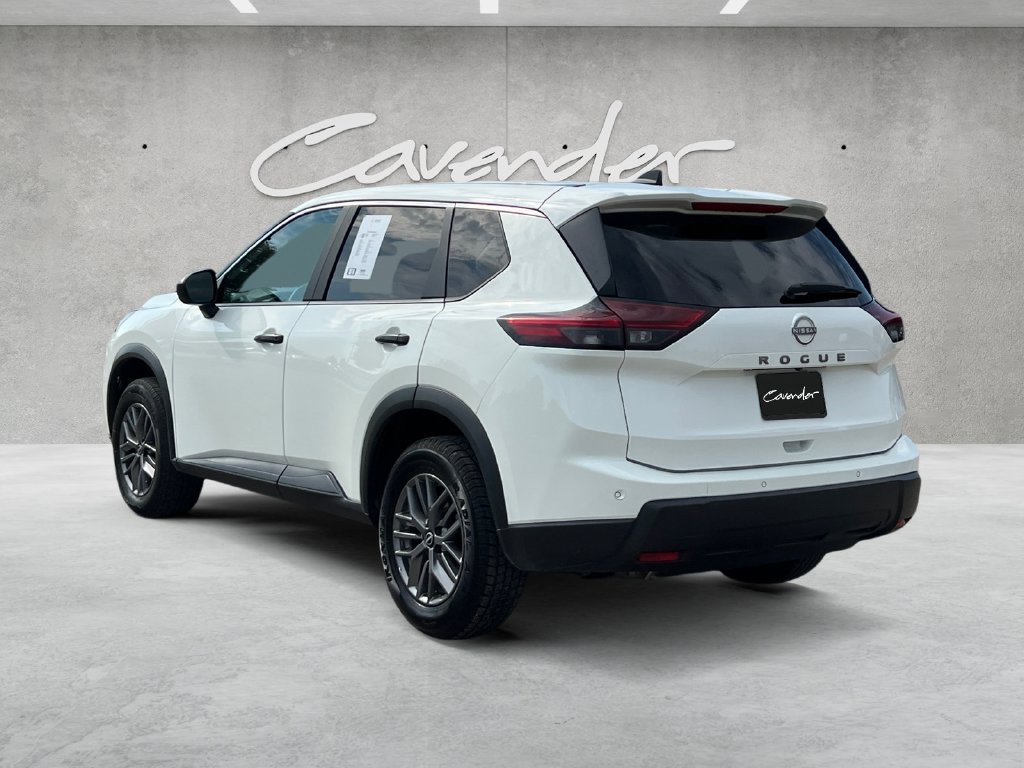 Used 2024 Nissan Rogue S FWD image 14