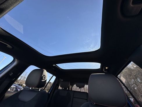 Certified 2025 Mercedes-Benz GLB 250 image 34